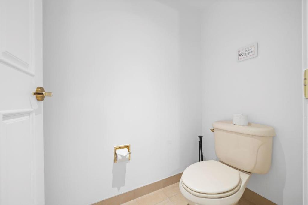Sleep Six Cozysuites, 1Br 2Ba On The Boardwalk Atlantic City Exteriör bild