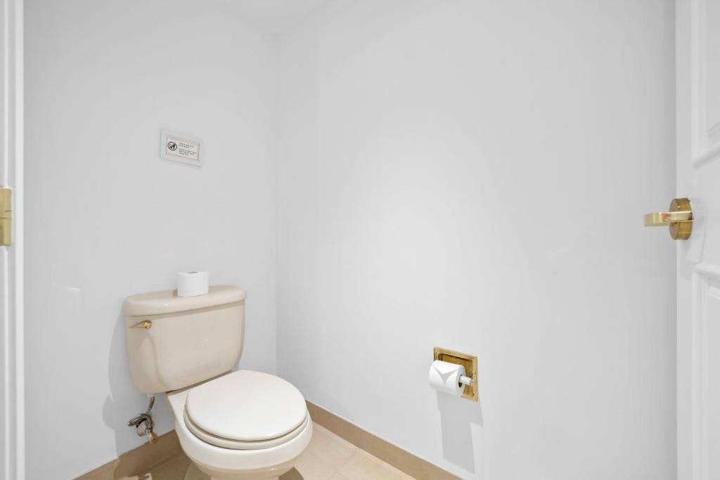 Sleep Six Cozysuites, 1Br 2Ba On The Boardwalk Atlantic City Exteriör bild